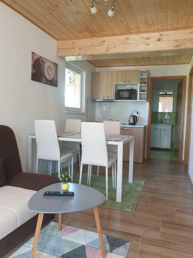 Apartments Laura Раковица Екстер'єр фото